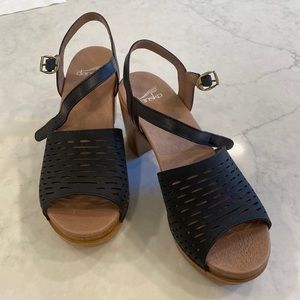 Dansko block heel sandal in black. European size 39. BRAND NEW!